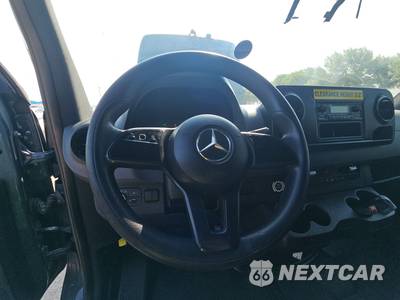 2019 Mercedes-Benz Sprinter 2500 Crew Van High Roof 144.0" WB - zdjęcie 10 z 17 - miniatura