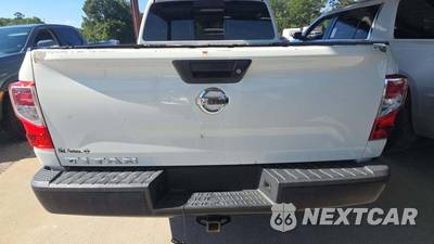 2017 Nissan TITAN S Crew Cab Short Bed - zdjęcie 30 z 32 - miniatura