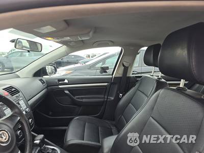 2010 Volkswagen Jetta Sedan Limited - zdjęcie 18 z 35 - miniatura