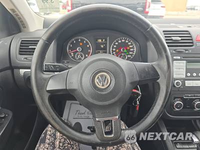 2010 Volkswagen Jetta Sedan Limited - zdjęcie 10 z 35 - miniatura