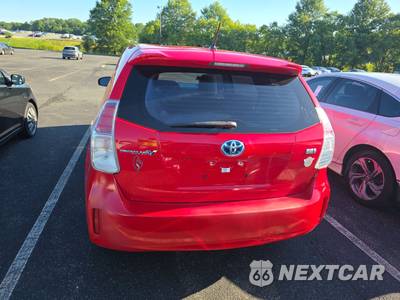 2016 Toyota Prius v Two - zdjęcie 5 z 18 - miniatura