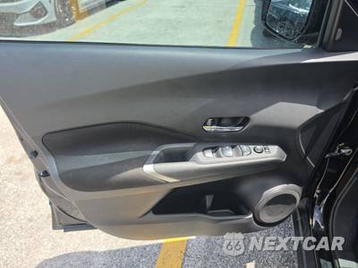 2021 Nissan Kicks SV - zdjęcie 9 z 27 - miniatura
