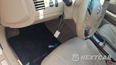 2011 Toyota Avalon Limited - zdjęcie 17 z 21 - miniatura
