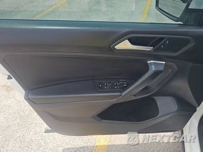 2019 Volkswagen Tiguan SEL R-Line - zdjęcie 9 z 28 - miniatura