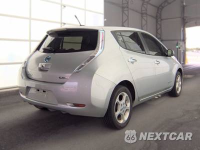 2012 Nissan LEAF SL - zdjęcie 4 z 22 - miniatura
