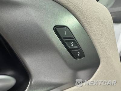2024 Chrysler Pacifica Touring L 121.6" WB - zdjęcie 42 z 47 - miniatura