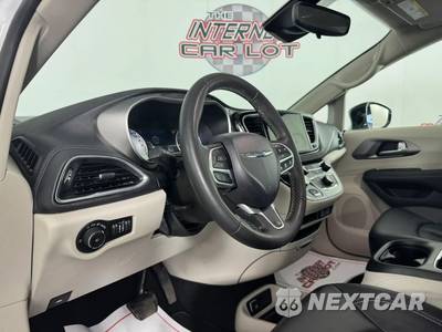 2024 Chrysler Pacifica Touring L 121.6" WB - zdjęcie 10 z 47 - miniatura