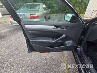 2013 Volkswagen Passat V6 SE w/Sunroof & Navigation - zdjęcie 5 z 19 - miniatura