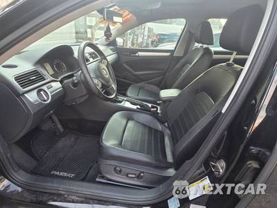 2013 Volkswagen Passat V6 SE w/Sunroof & Navigation - zdjęcie 6 z 19 - miniatura