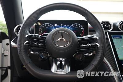 2026 Mercedes-Benz AMG CLE 53 4MATIC+ Convertible - zdjęcie 16 z 36 - miniatura