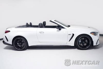 2026 Mercedes-Benz AMG CLE 53 4MATIC+ Convertible - zdjęcie 4 z 36 - miniatura