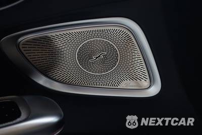 2026 Mercedes-Benz AMG CLE 53 4MATIC+ Convertible - zdjęcie 31 z 36 - miniatura