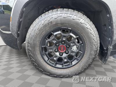 2026 Toyota Sequoia TRD Pro - zdjęcie 8 z 10 - miniatura