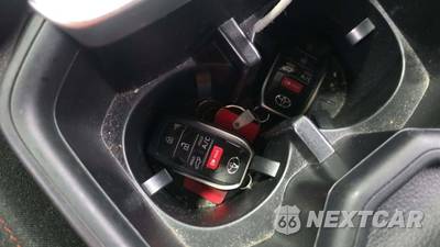 2023 Toyota RAV4 Prime SE - zdjęcie 21 z 26 - miniatura