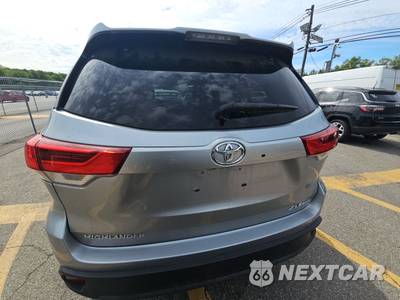2019 Toyota Highlander XLE - zdjęcie 5 z 25 - miniatura