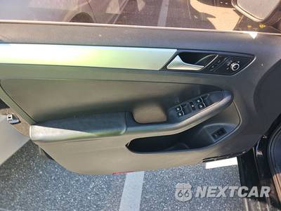 2014 Volkswagen Jetta SE Sedan w/Connectivity - zdjęcie 9 z 18 - miniatura
