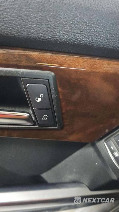 2012 Mercedes-Benz GLK 350 - zdjęcie 34 z 47 - miniatura