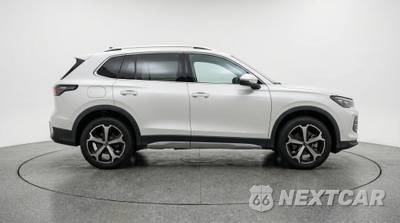 2026 Volkswagen Tiguan SE - zdjęcie 8 z 12 - miniatura