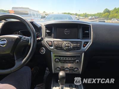 2017 Nissan Pathfinder SL - zdjęcie 11 z 20 - miniatura