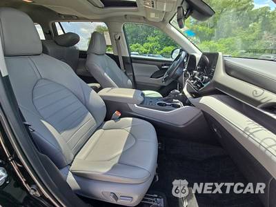 2023 Toyota Highlander XLE - zdjęcie 8 z 29 - miniatura