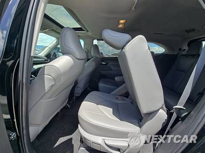 2023 Toyota Highlander XLE - zdjęcie 13 z 29 - miniatura