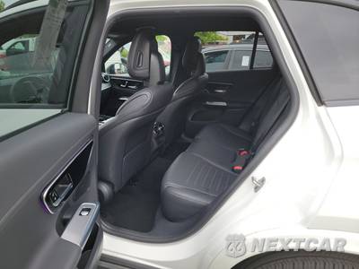 2023 Mercedes-Benz GLC 300 - zdjęcie 19 z 31 - miniatura