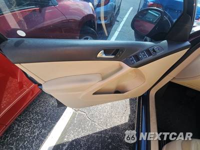 2016 Volkswagen Tiguan SE - zdjęcie 9 z 17 - miniatura