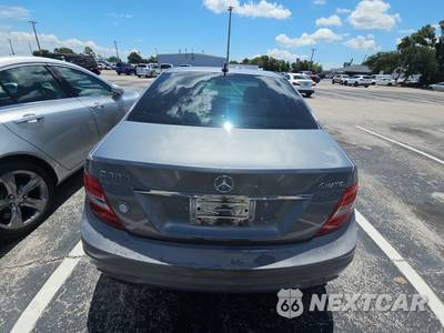 2012 Mercedes-Benz C 300 4MATIC Sedan - zdjęcie 5 z 17 - miniatura