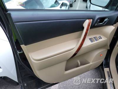 2013 Toyota Highlander Limited - zdjęcie 9 z 32 - miniatura