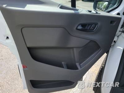 2025 Ford Transit 250 Cargo Van Low Roof 130.0" WB - zdjęcie 9 z 36 - miniatura