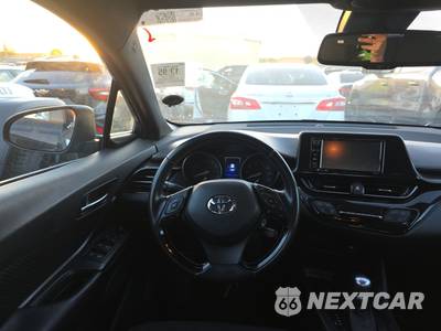 2018 Toyota C-HR XLE - zdjęcie 10 z 40 - miniatura