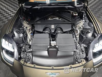 2026 Aston Martin Vantage S Convertible - zdjęcie 14 z 17 - miniatura