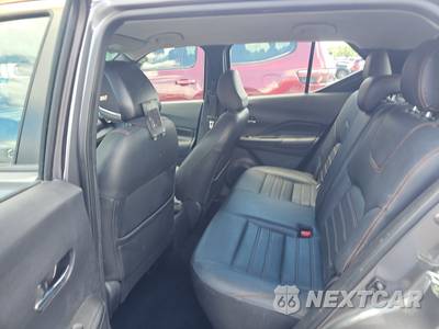 2019 Nissan Kicks SR - zdjęcie 13 z 27 - miniatura