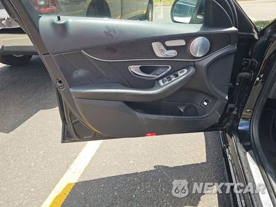2020 Mercedes-Benz C 300 4MATIC Sedan - zdjęcie 9 z 30 - miniatura