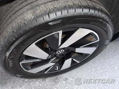 2025 Volkswagen Atlas Cross Sport 2.0T SE w/Technology - zdjęcie 3 z 23 - miniatura
