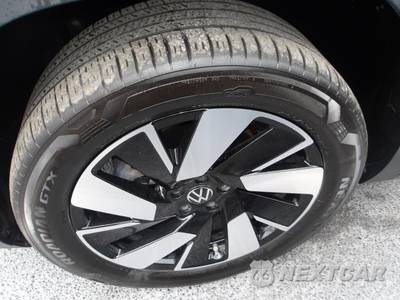 2025 Volkswagen Atlas Cross Sport 2.0T SE w/Technology - zdjęcie 8 z 23 - miniatura