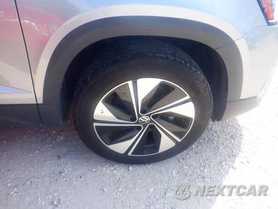 2025 Volkswagen Taos SE - zdjęcie 17 z 27 - miniatura