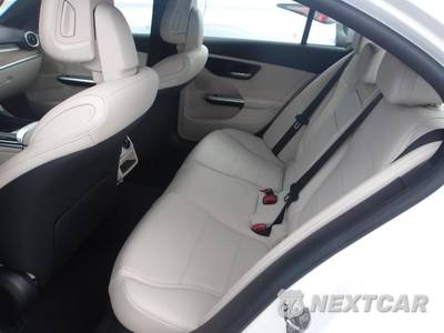 2025 Mercedes-Benz C 300 - zdjęcie 17 z 28 - miniatura