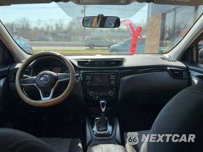 2017 Nissan Rogue Sport SV - zdjęcie 9 z 14 - miniatura