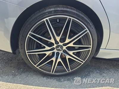 2025 Mercedes-Benz AMG C 43 4MATIC - zdjęcie 10 z 26 - miniatura