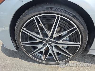 2025 Mercedes-Benz AMG C 43 4MATIC - zdjęcie 8 z 26 - miniatura