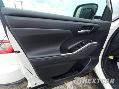 2023 Toyota Highlander XLE - zdjęcie 9 z 22 - miniatura