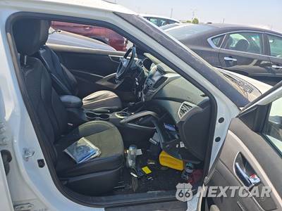 2016 Hyundai Veloster - zdjęcie 8 z 36 - miniatura