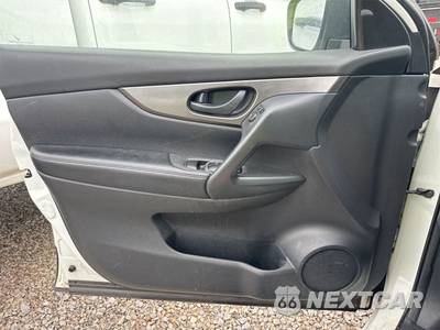 2021 Nissan Rogue Sport S - zdjęcie 14 z 18 - miniatura