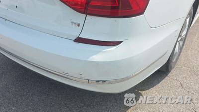 2016 Volkswagen Passat 1.8T R-Line - zdjęcie 20 z 31 - miniatura