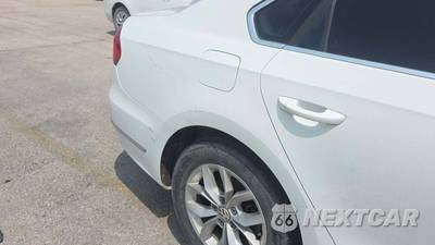 2016 Volkswagen Passat 1.8T R-Line - zdjęcie 29 z 31 - miniatura