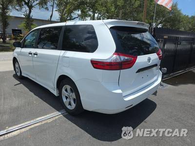2020 Toyota Sienna L 7-Passenger 119.3" WB - zdjęcie 6 z 21 - miniatura