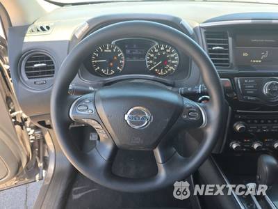 2020 Nissan Pathfinder S - zdjęcie 10 z 43 - miniatura