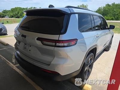 2023 Jeep Grand Cherokee L Altitude - zdjęcie 4 z 21 - miniatura
