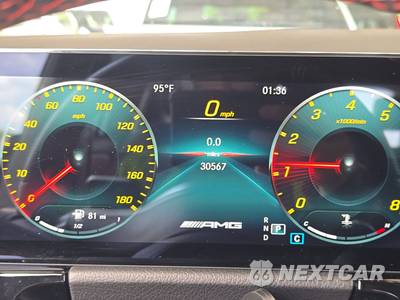 2022 Mercedes-Benz AMG GLA 35 4MATIC - zdjęcie 12 z 26 - miniatura
